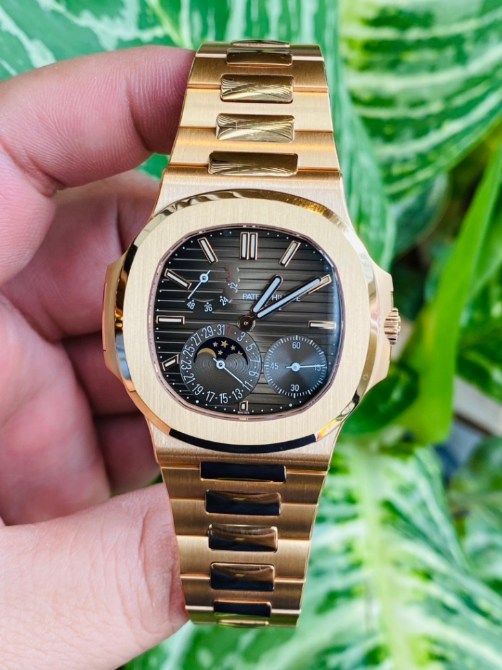 Patek Philippe Nautilus 5712/1R