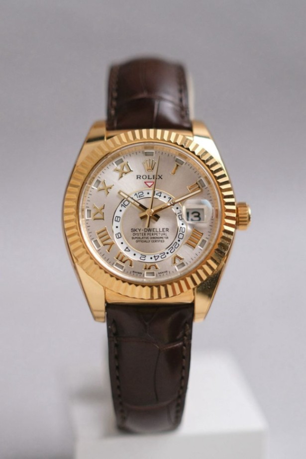 Rolex Sky-Dweller 18K Gold 326138