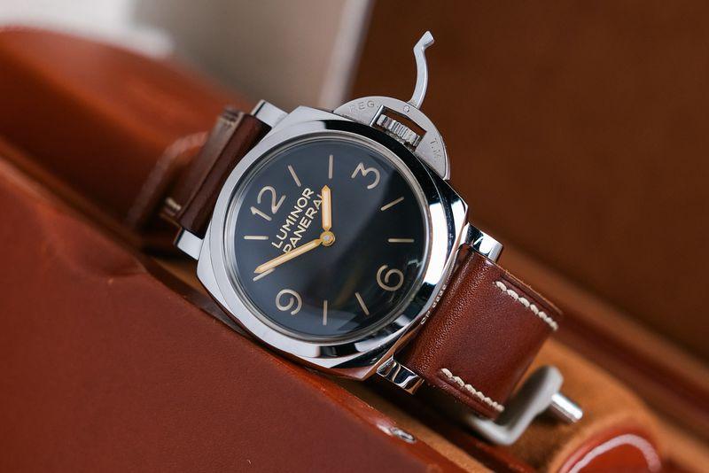 Panerai Luminor 1950 PAM372 thumbnail 3