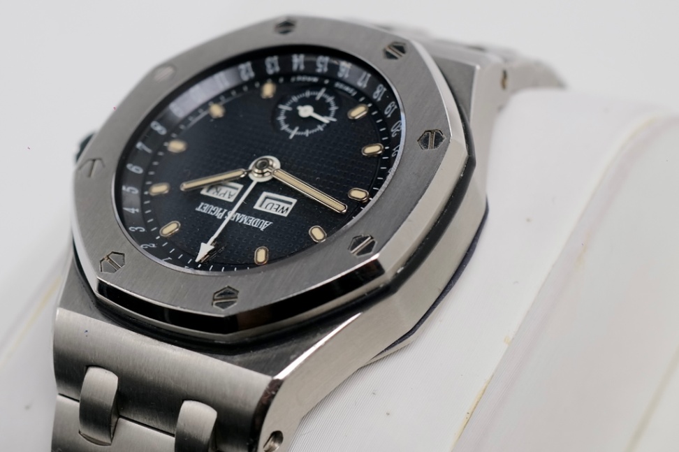 AUDEMARS PIGUET Royal Oak Offshore Triple Date 25807ST 38mm - Image 4