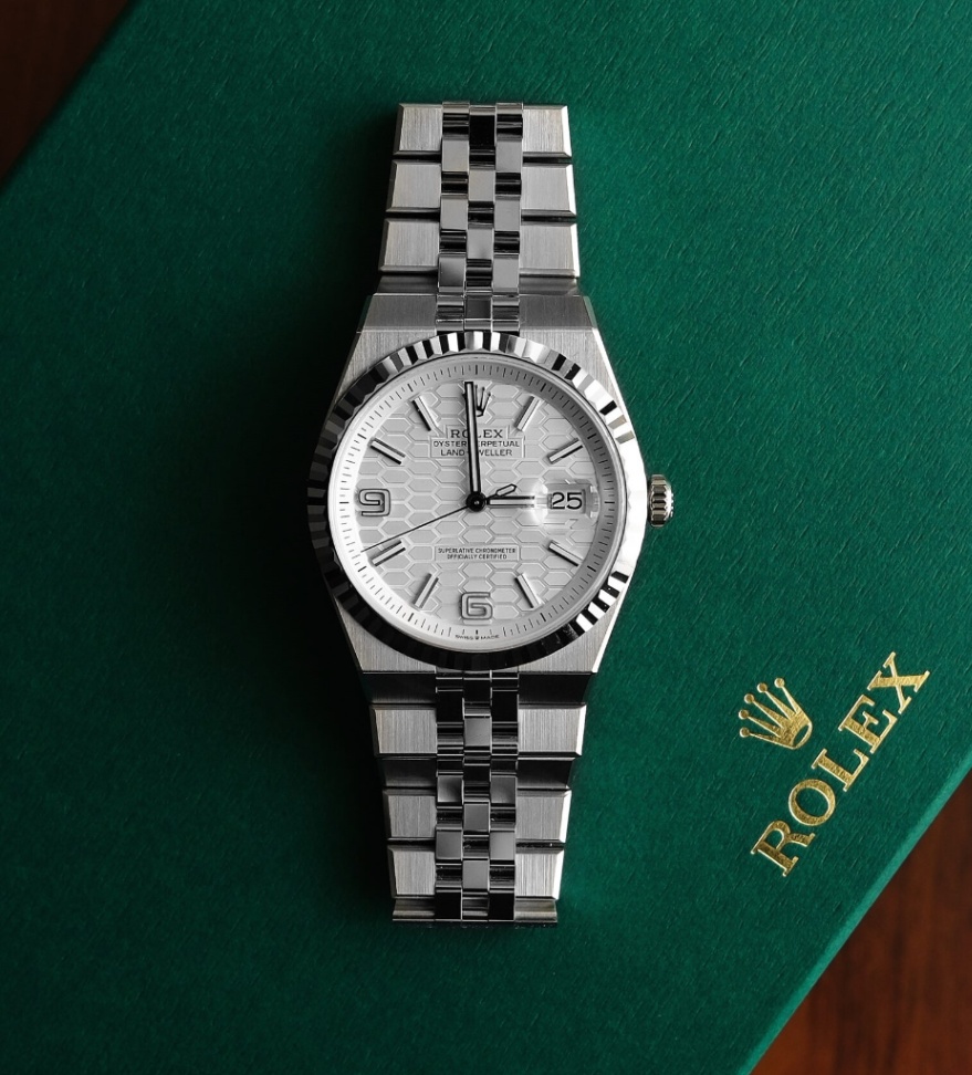 Rolex New Land-Dweller 127334 White Honeycomb Dial Flat Jubilee 2026 40mm. thumbnail 1