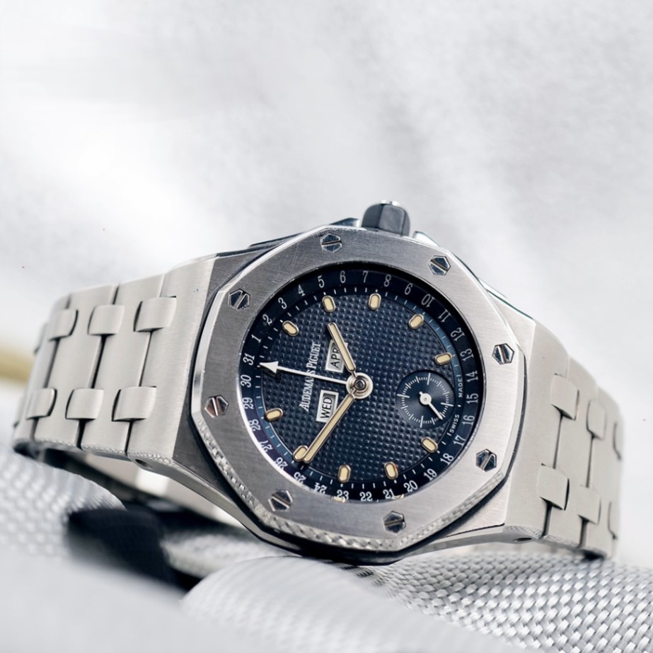 AUDEMARS PIGUET Royal Oak Offshore Triple Date 25807ST 38mm
