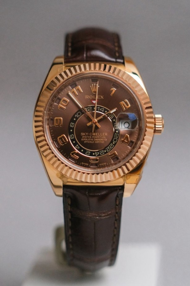 Rolex Sky-Dweller 18K Rose Gold thumbnail 1