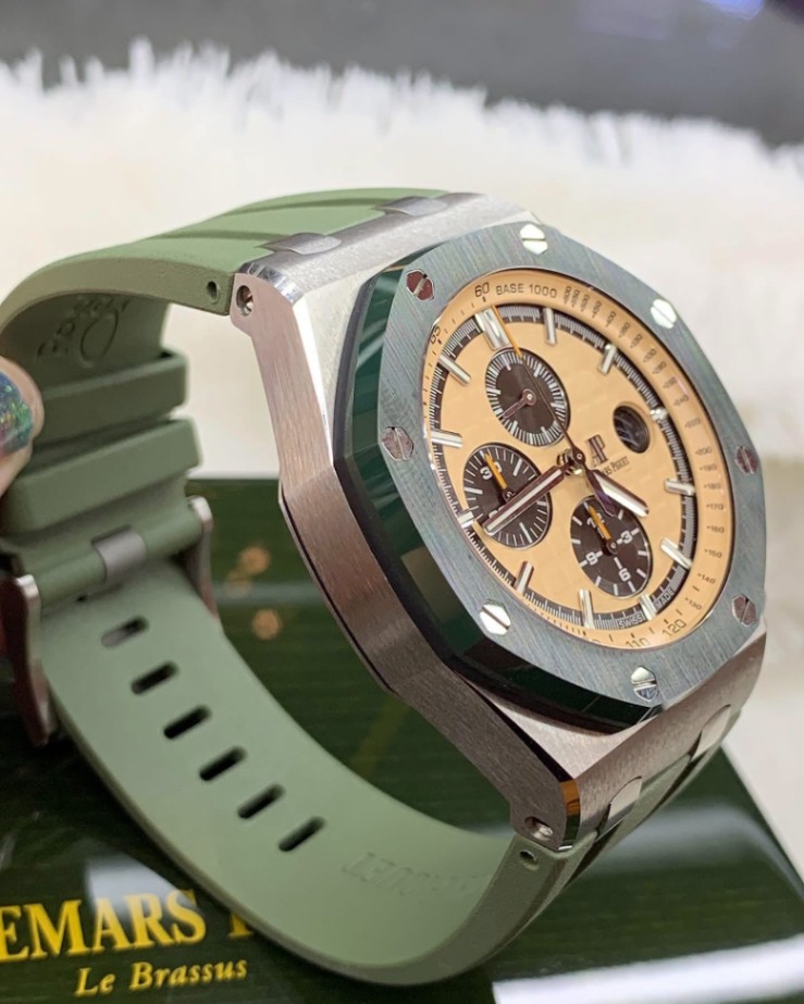 AUDEMARS PIGUET Royal Oak Offshore Chronograph Green Camo 26400SO.OO.A055CA.01 44mm - Image 3