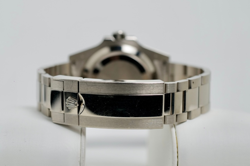 Rolex Submariner White Gold 126619LB Cookie Monster - Image 3