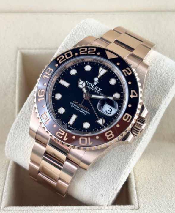 Used GMT Master || Rootbeer Full Rose Gold 40mm - Image 2