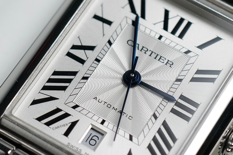 Cartier Tank Must XL Model 2022 - Image 6