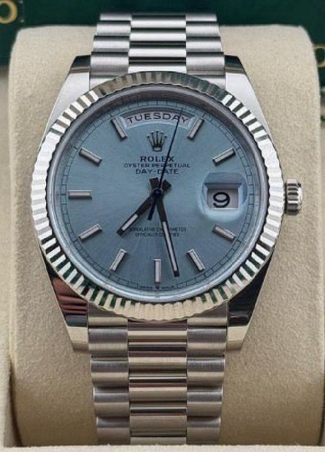 ROLEX OYSTER PERPETUAL DAY-DATE 40
