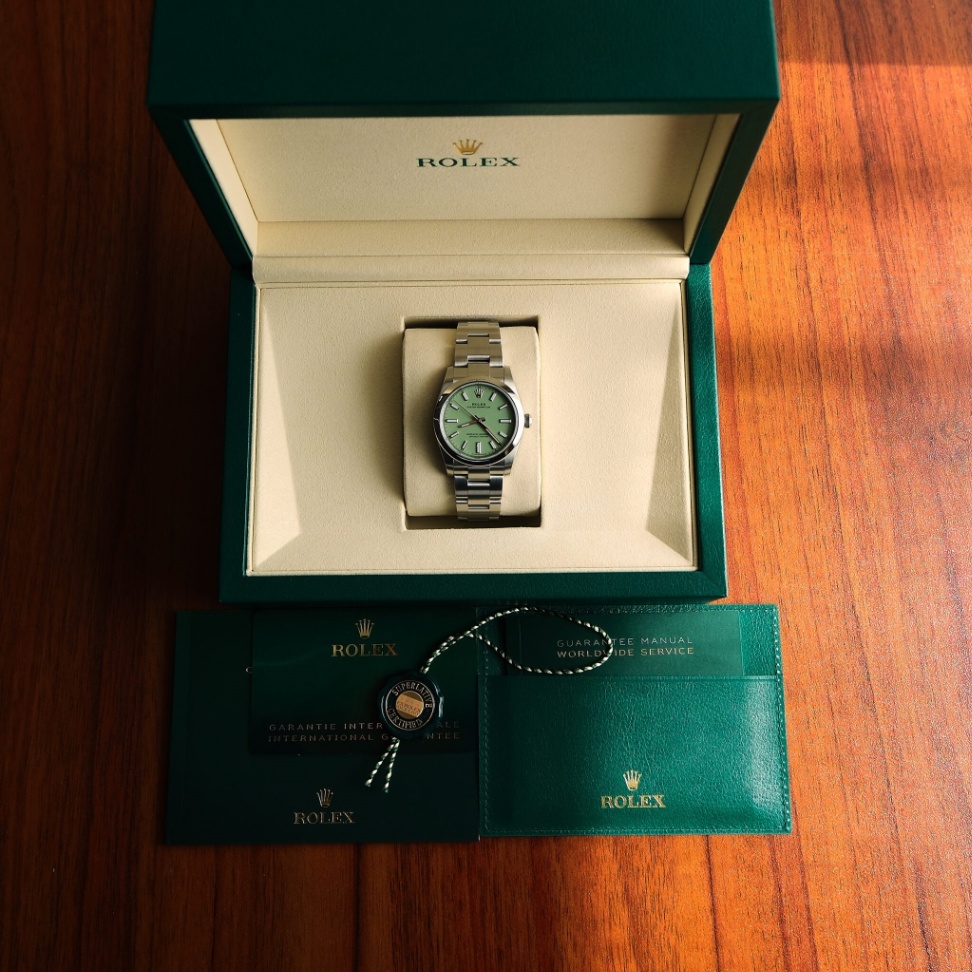 Rolex New Oyster Perpetual 124200 Pistachio Dial Oyster Steel 2026 thumbnail 3