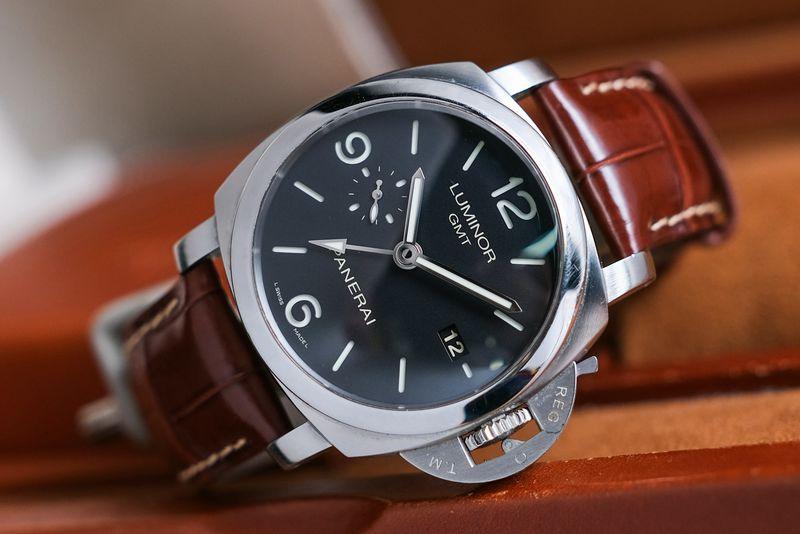 Panerai Luminor GMT PAM320 thumbnail 3