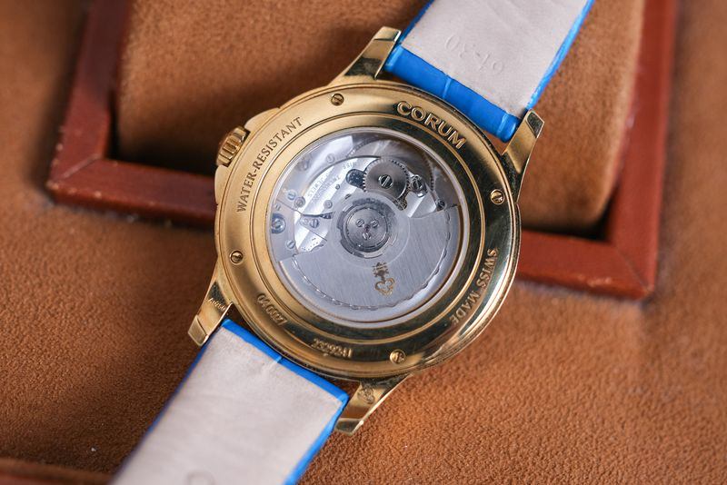 CORUM Artisans Feather 18K Gold - Image 5