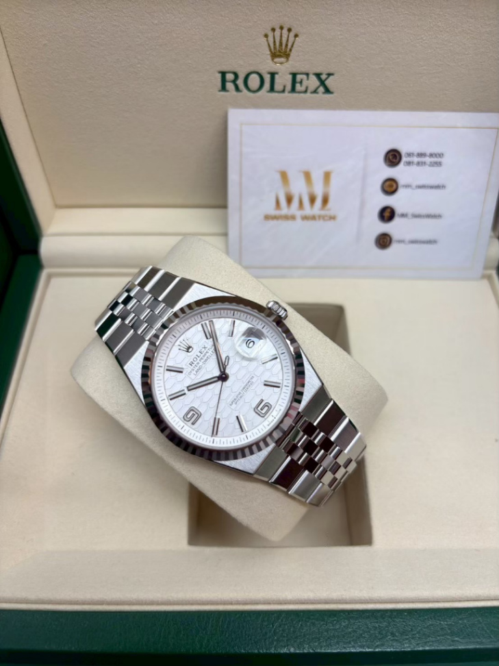 Land Dweller White Dial Flat Jubilee 40mm - Image 2