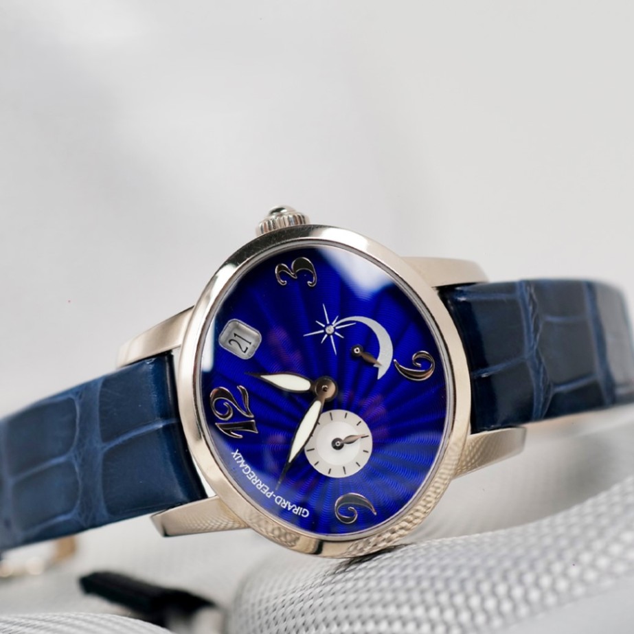 GIRARD-PERREGAUX Cat’s Eye 18K White Gold Diamond 80480