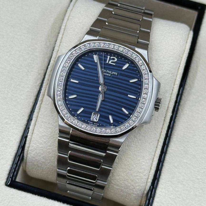 Patek Philippe Nautilus 7118/1200A Blue Dial - Image 2