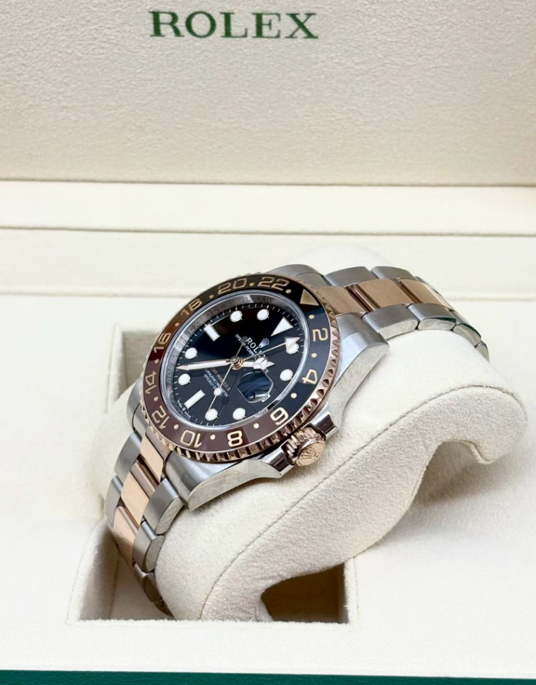GMT Master || Rootbeer 2t Rose Gold 40mm - Image 3