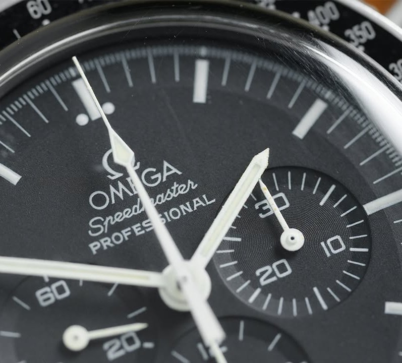Omega Speedmaster Vintage Moon Watch - Image 2