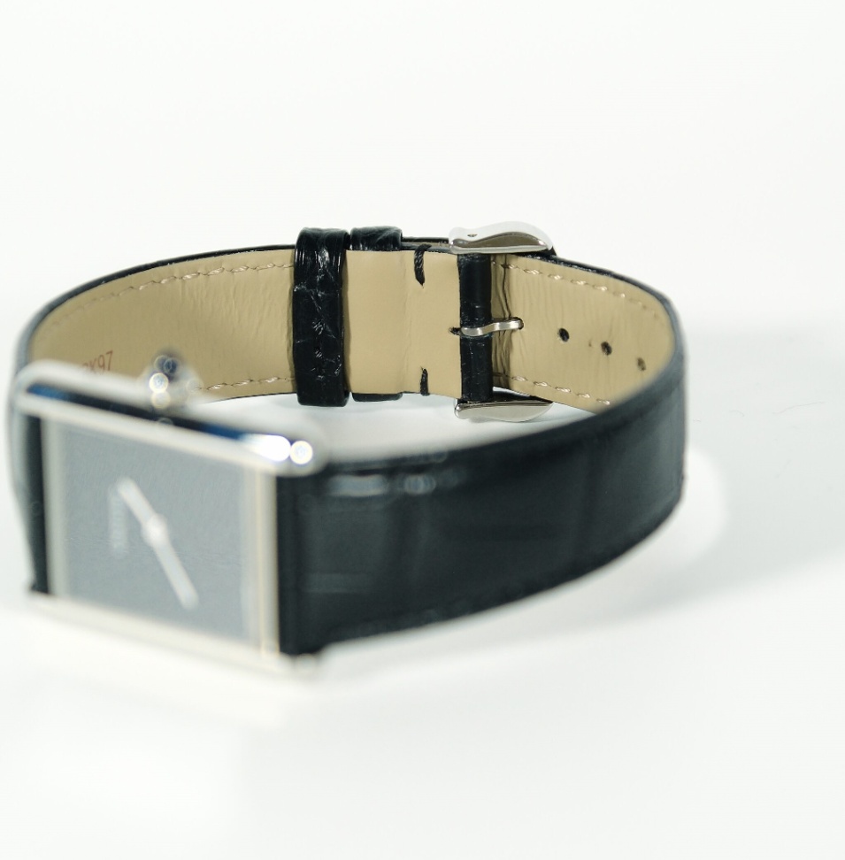 Cartier Tank Must WSTA0072 Large Black Dial Black leather strap 2022  thumbnail 9