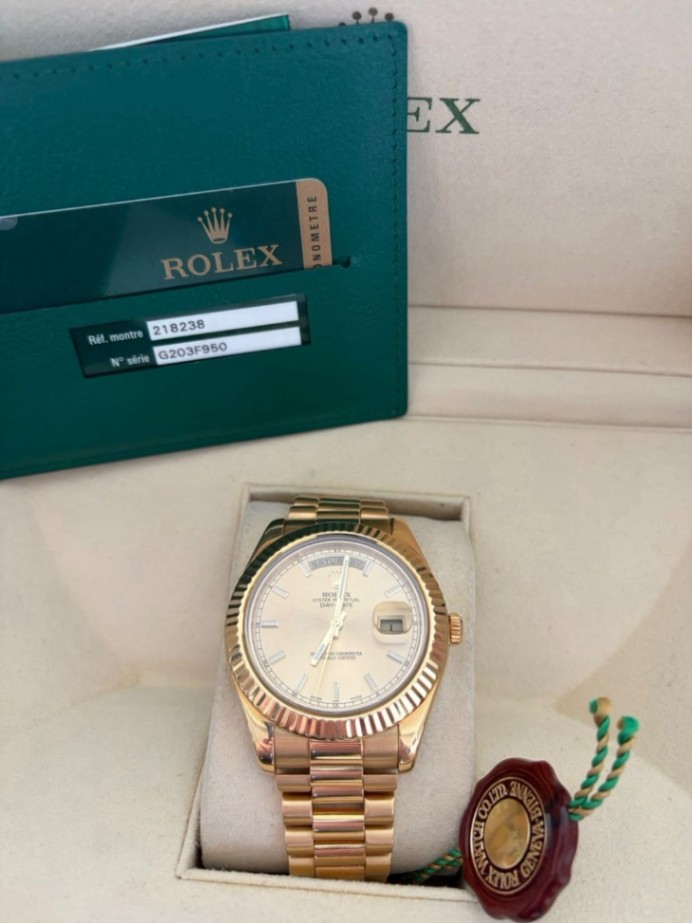 Rolex Day-Date II 218238 thumbnail 1