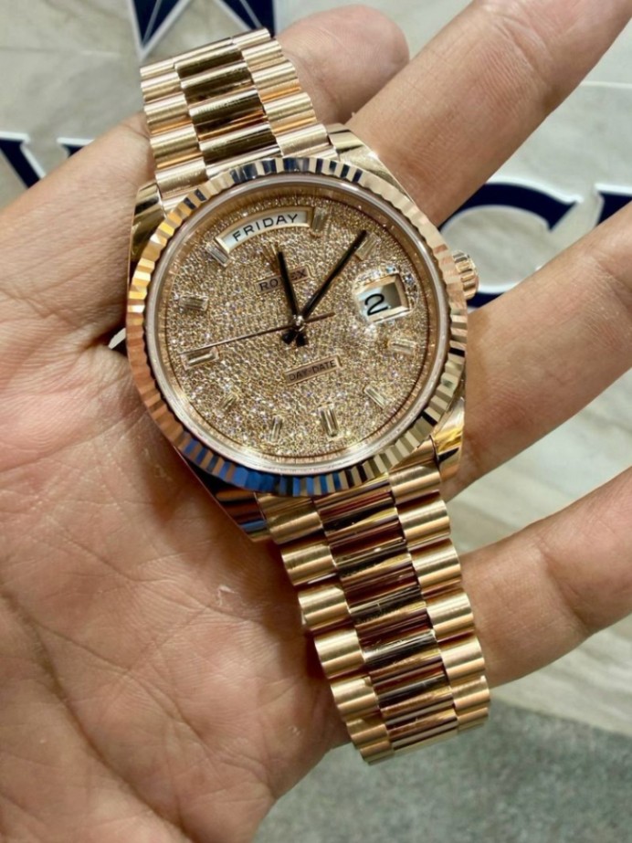 Rolex Day-Date 40 228235