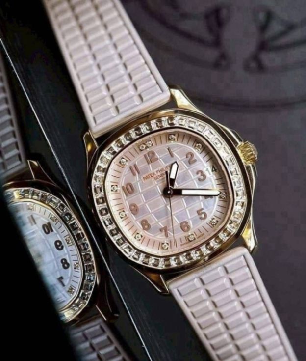 PATEK PHILIPPE Aquanaut Luce 5072R-001 38.8mm