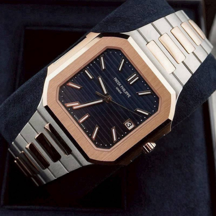 Patek Philippe Cubitus 5821/1AR Blue Dial - Image 2