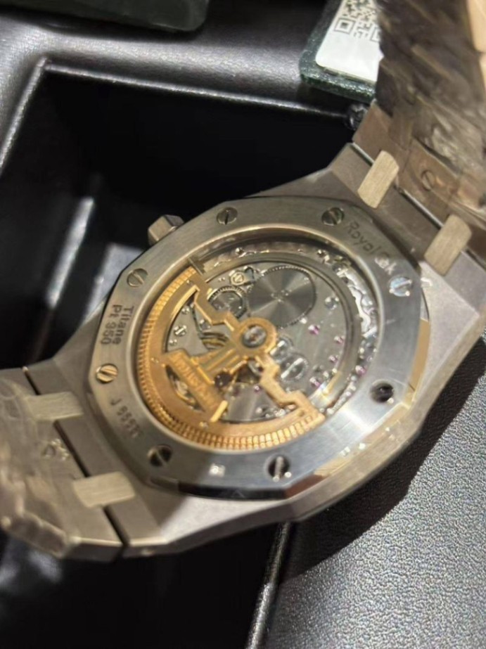 Audemars Piguet Royal Oak Extra-Thin Jumbo 15202IP thumbnail 4