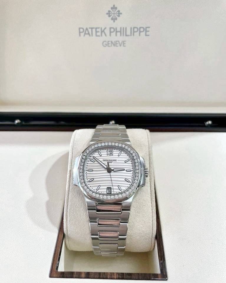 USED Patek Philippe Nautilus 7018/1A White Dial