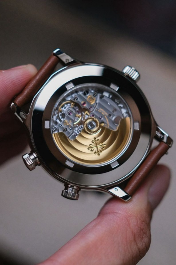 Patek Philippe Calatrava Pilot Travel Time 5524G-001 thumbnail 4