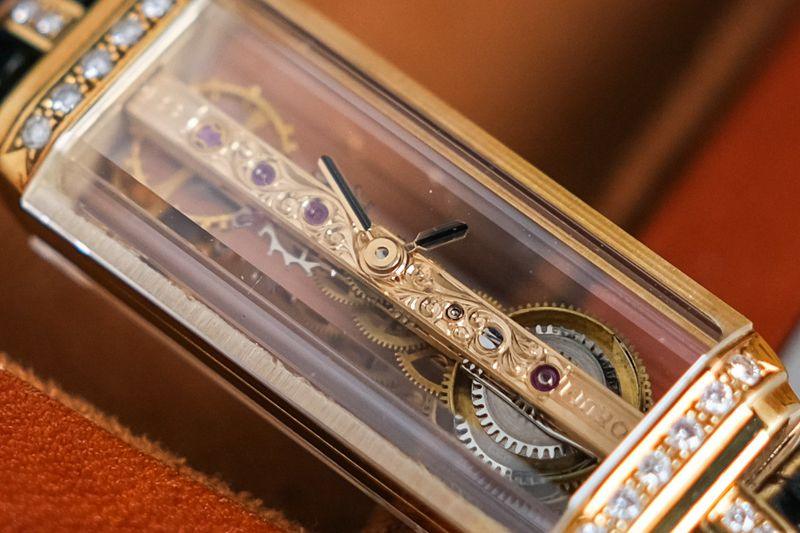 Corum Golden Bridge Lady 18K Gold Diamond thumbnail 4