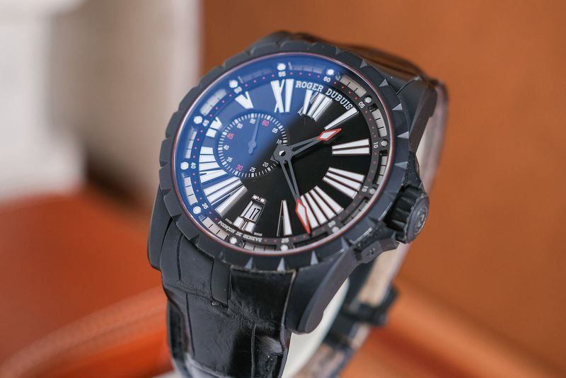 Roger Dubuis Excalibur Full Black Ceramic thumbnail 4