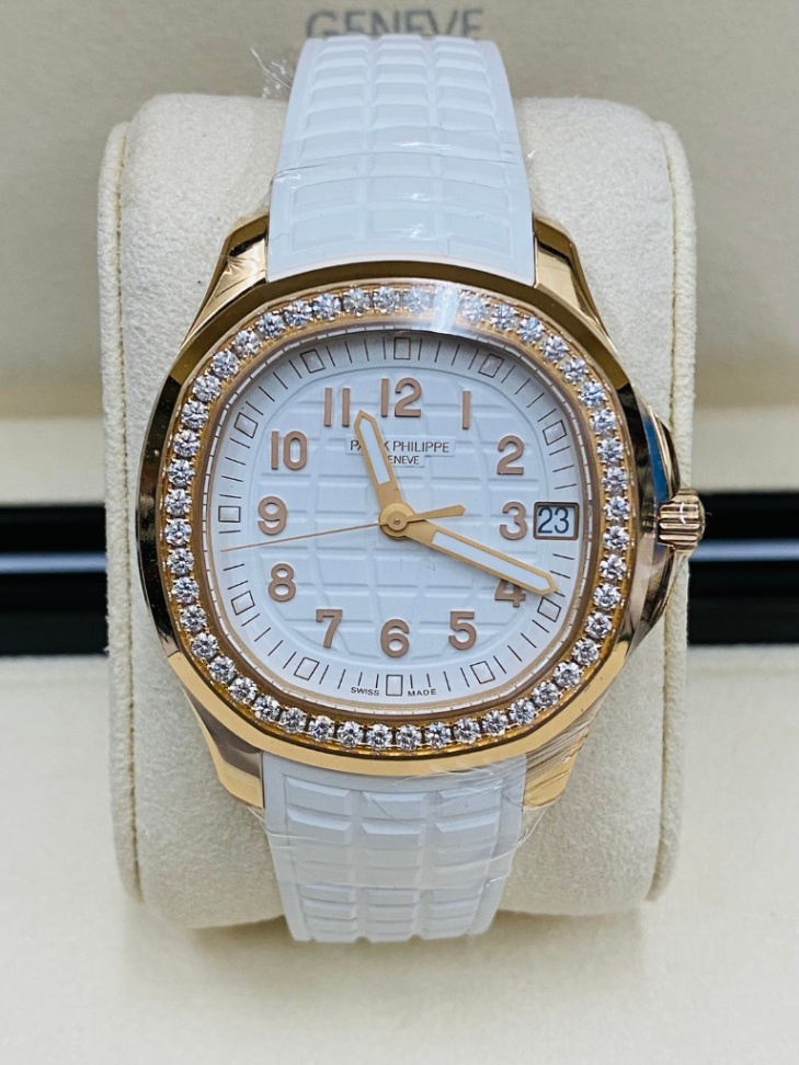 PATEK PHILIPPE Aquanaut 5268/200R