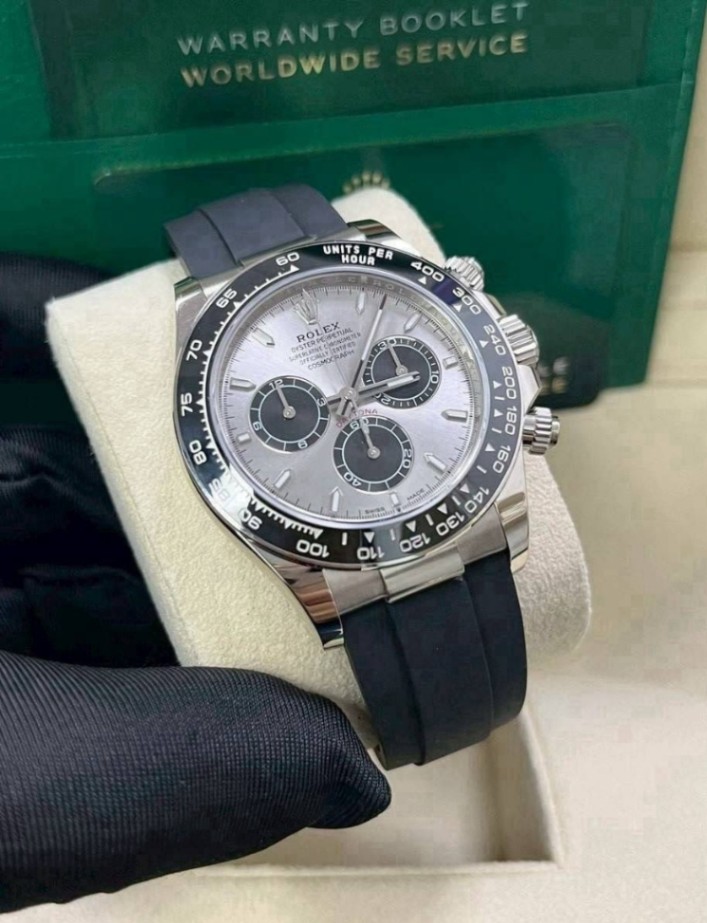 Rolex Daytona Grey Dial Full White Gold 40mm thumbnail 4