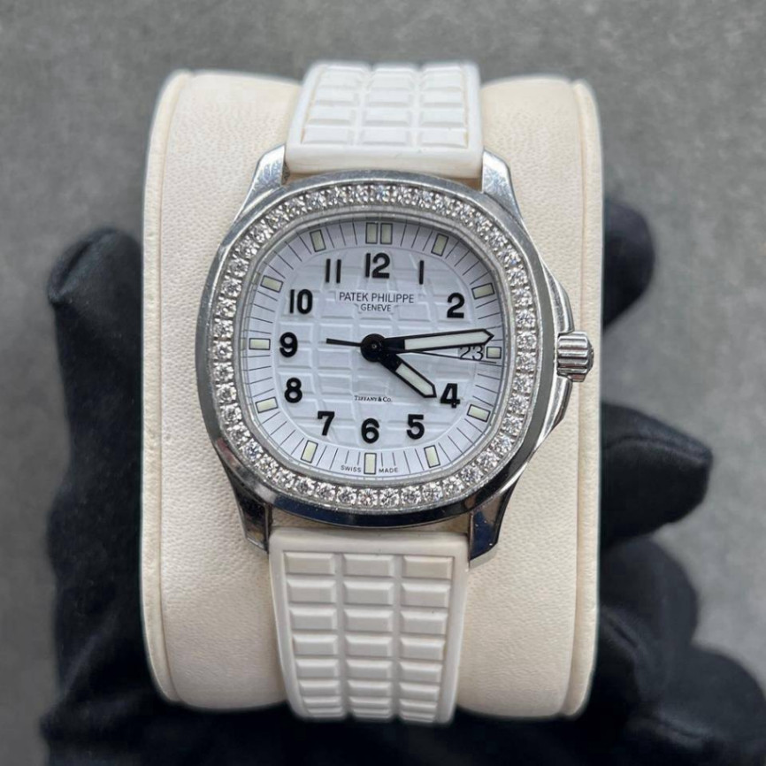 Patek Philippe Aquanaut 5067A White