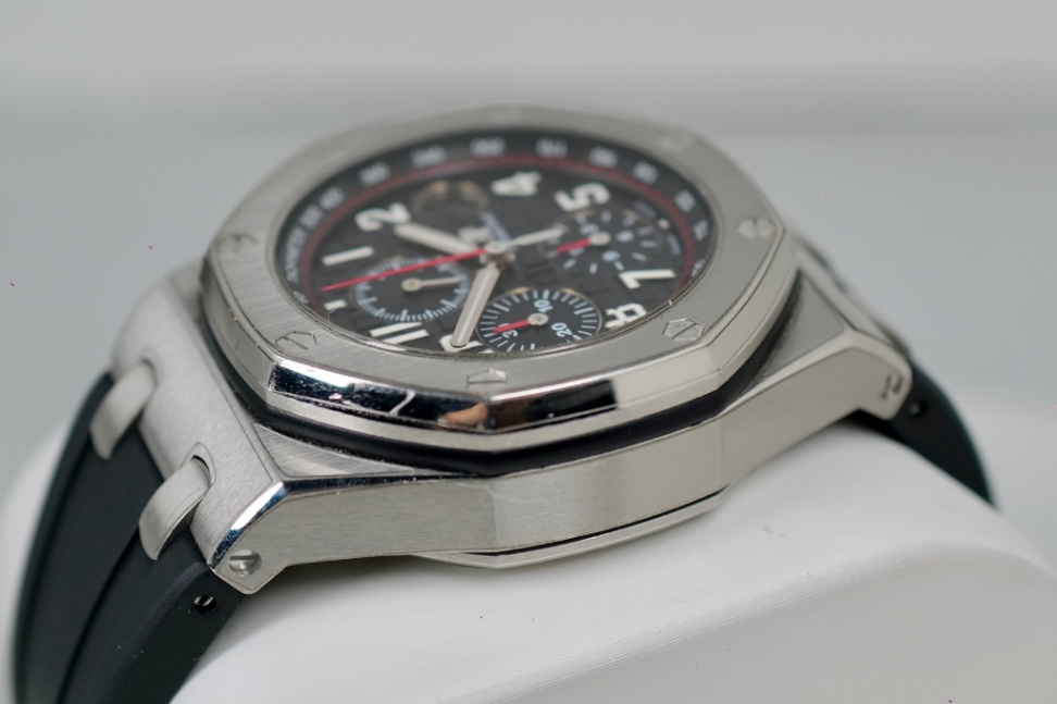 Audemars Piguet Royal Oak Offshore VAMPIRE 26470ST 2014 - Image 4