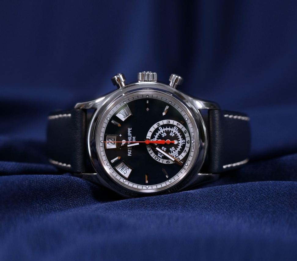 Patek Philippe Complication 5960/01G Annual Calendar Blue Dial 2018 40mm. thumbnail 2