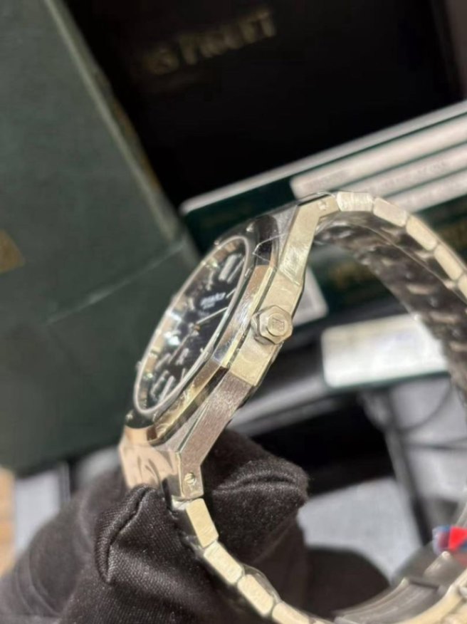 Audemars Piguet Royal Oak Extra-Thin Jumbo 15202IP thumbnail 5
