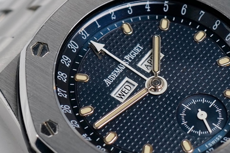 AUDEMARS PIGUET Royal Oak Offshore Triple Date 25807ST 38mm - Image 2