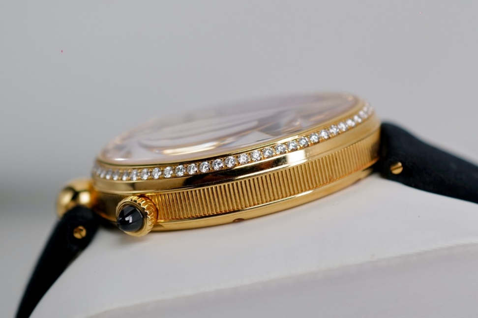 BREGUET Reine de Naples Gold Moonphase Diamond 36.5×28.48mm - Image 4