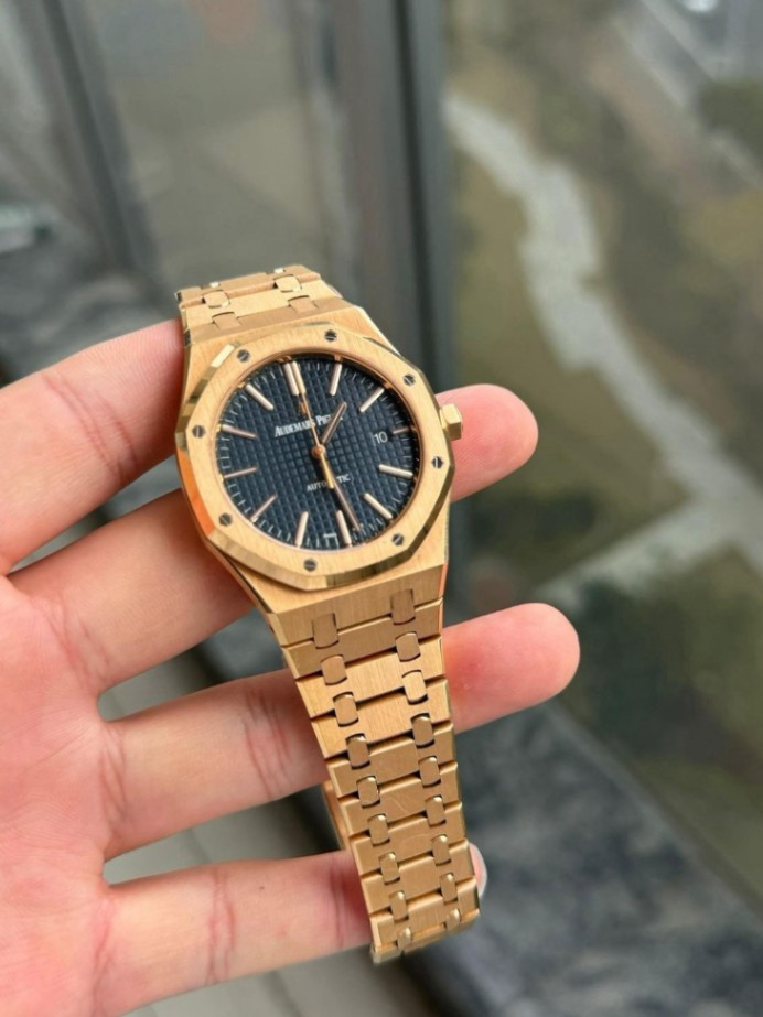 Audemars Piguet Royal Oak 15400OR