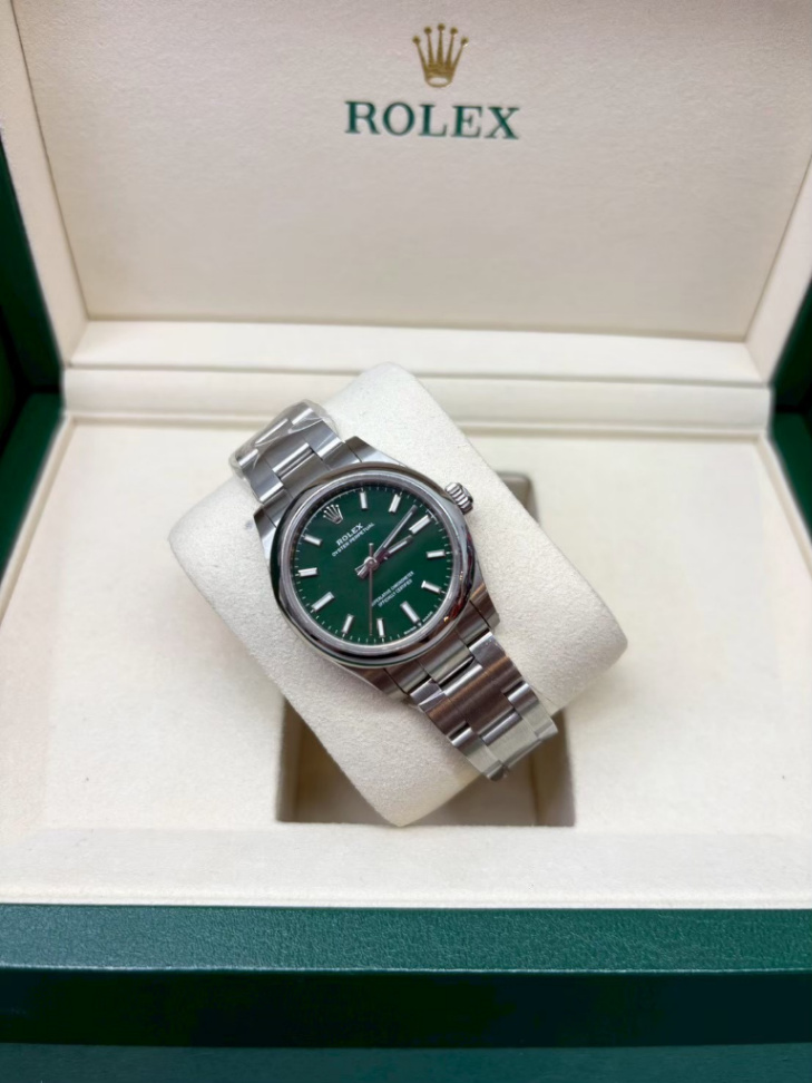 Oyster Perpetual Green Dial 31mm thumbnail 2