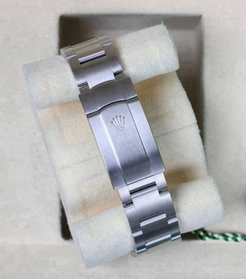 Oyster Perpetual Pistachio Dial 36mm - Image 5