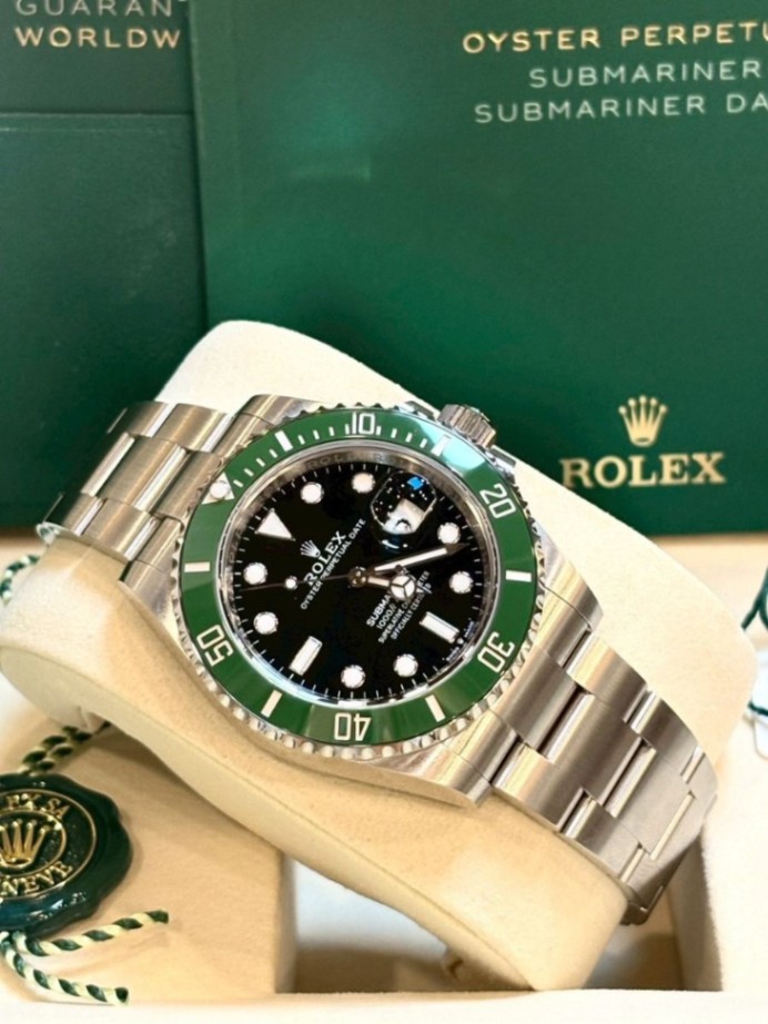 ROLEX Submariner Date “Starbucks” 126610LV 4/2026 - Image 3