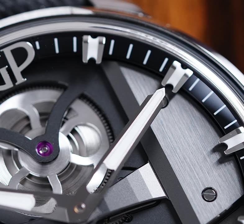 Girard-Perregaux Free Bridge - Image 2