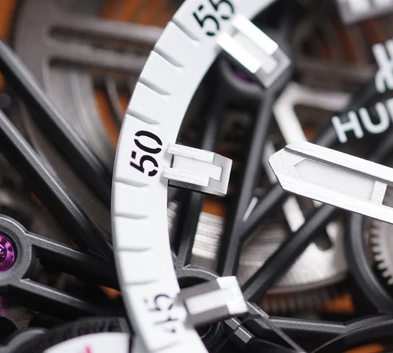 Hublot Tourbillon 5-day Carbon White Limited - Image 3