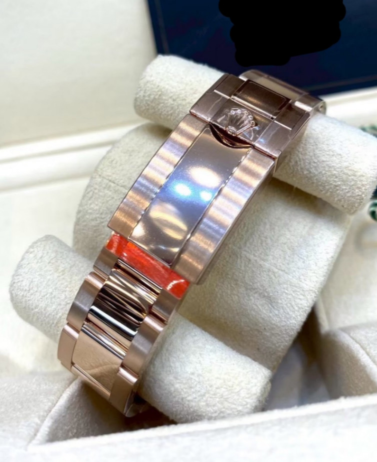 GMT Master || Rootbeer Full Rose Gold 40mm - Image 5