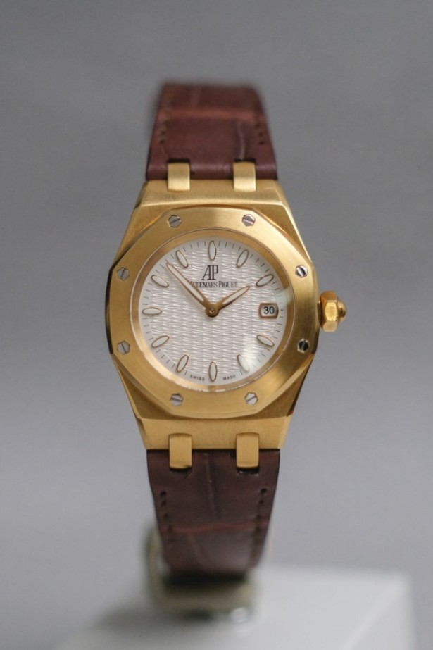 Audemars Piguet Royal Oak Lady 18K Gold 67600BA