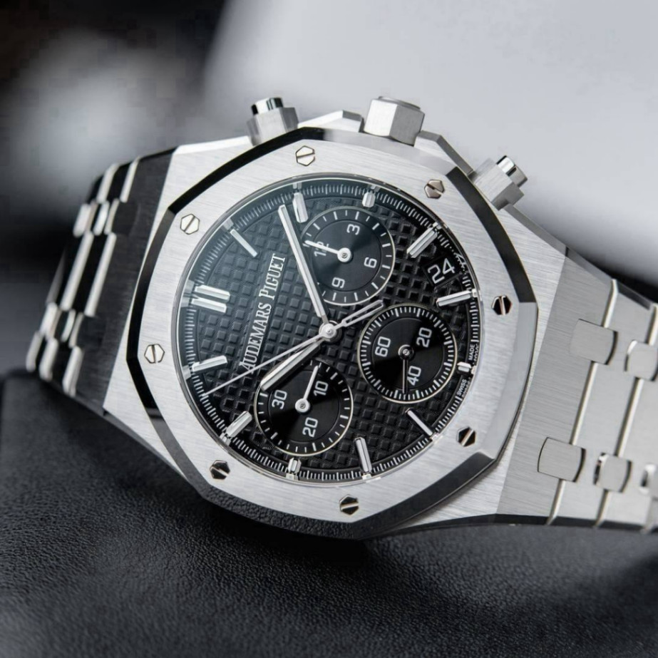 AP Royal Oak 26240ST Black Dial 41mm thumbnail 1