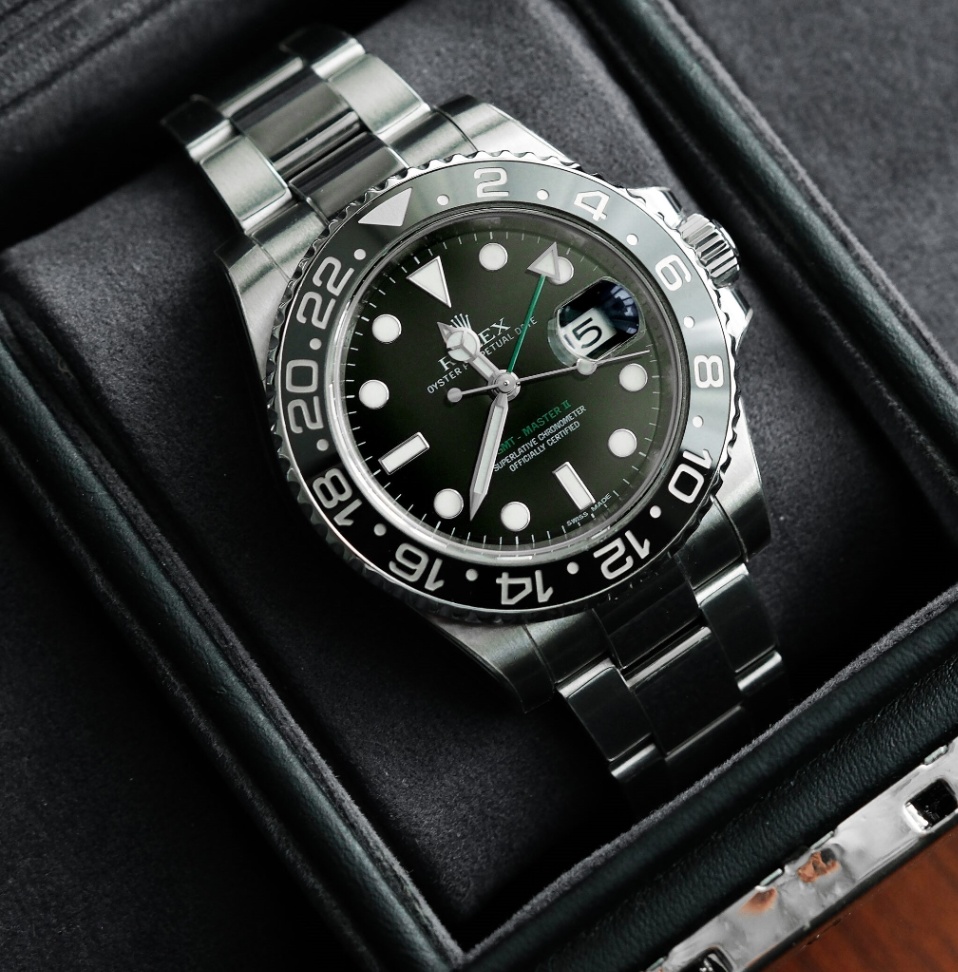 Rolex GMT-Master II 116710LN Green Hand Black DIal Oyster Steel 2012 - Image 1