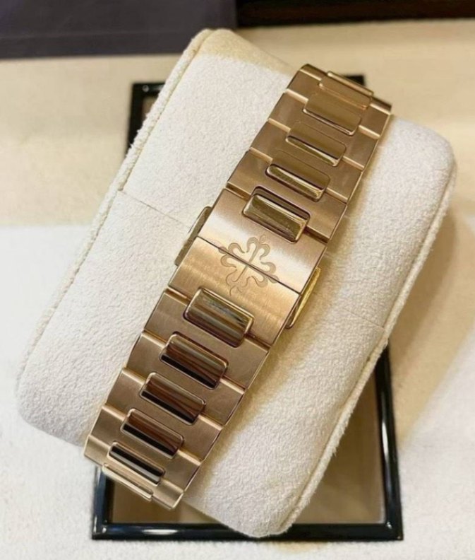 PATEK PHILIPPE Nautilus Rose Gold 7118/1R-001 thumbnail 5