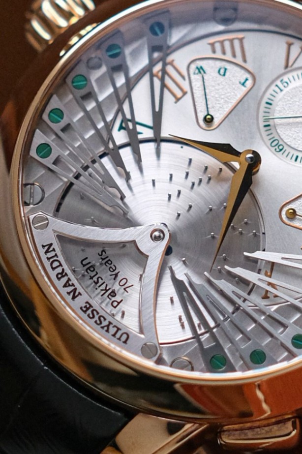 Ulysse Nardin Stranger Qaumi Tarana 18K Rose Gold 1/1 - Image 2